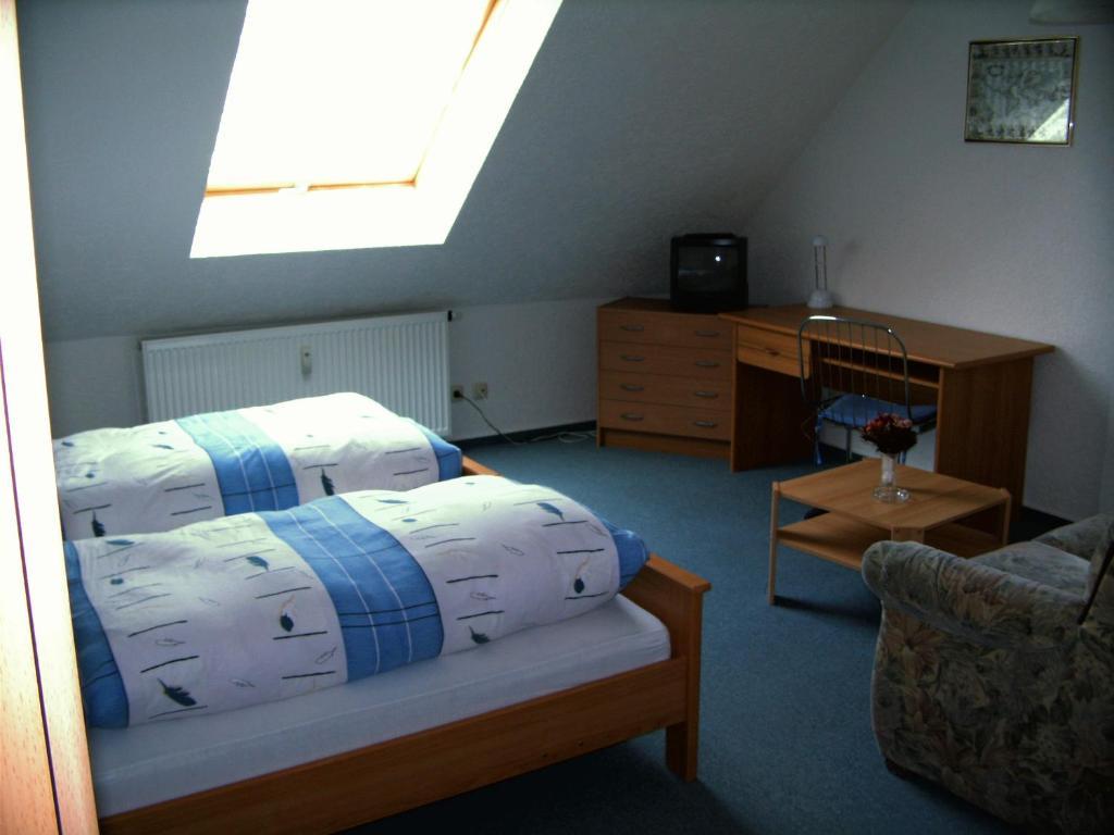 Hotel Zum Goldenen Loewen Merseburg Værelse billede