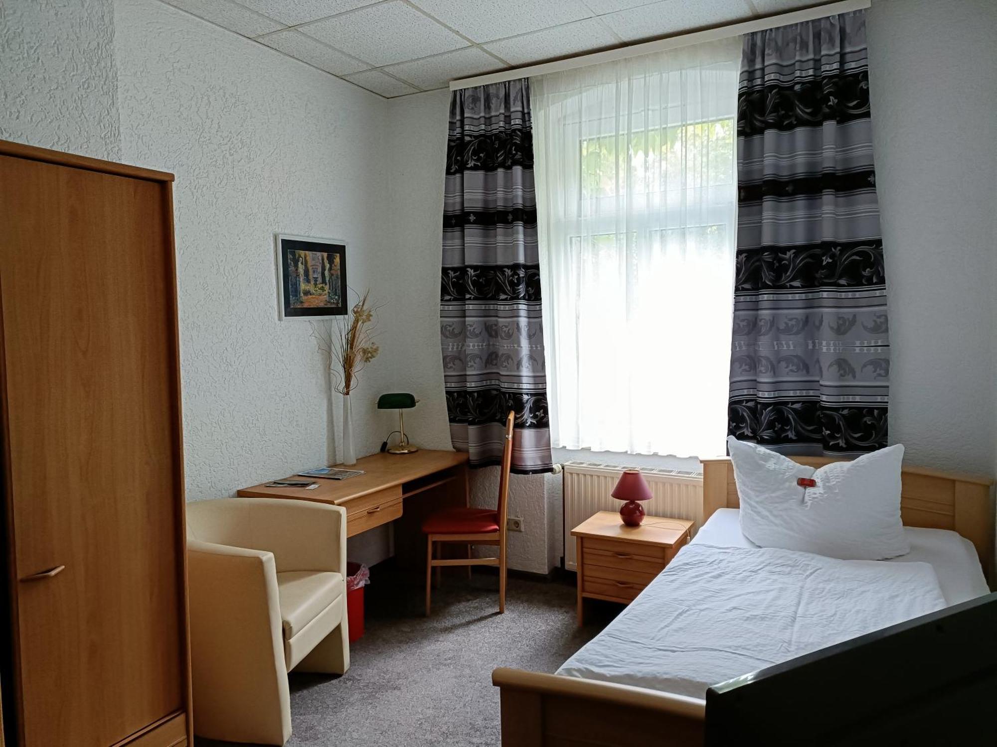 Hotel Zum Goldenen Loewen Merseburg Eksteriør billede