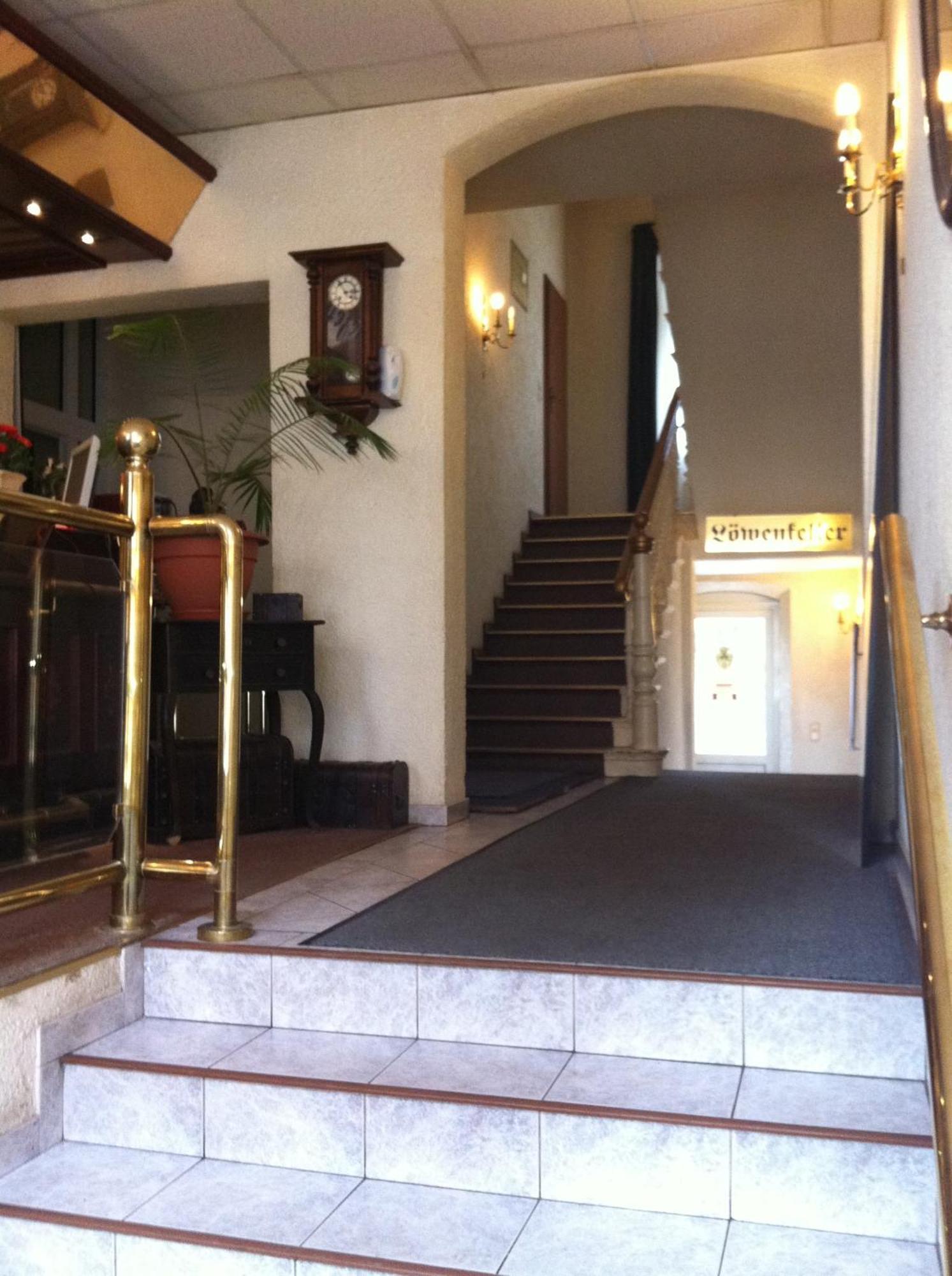 Hotel Zum Goldenen Loewen Merseburg Eksteriør billede