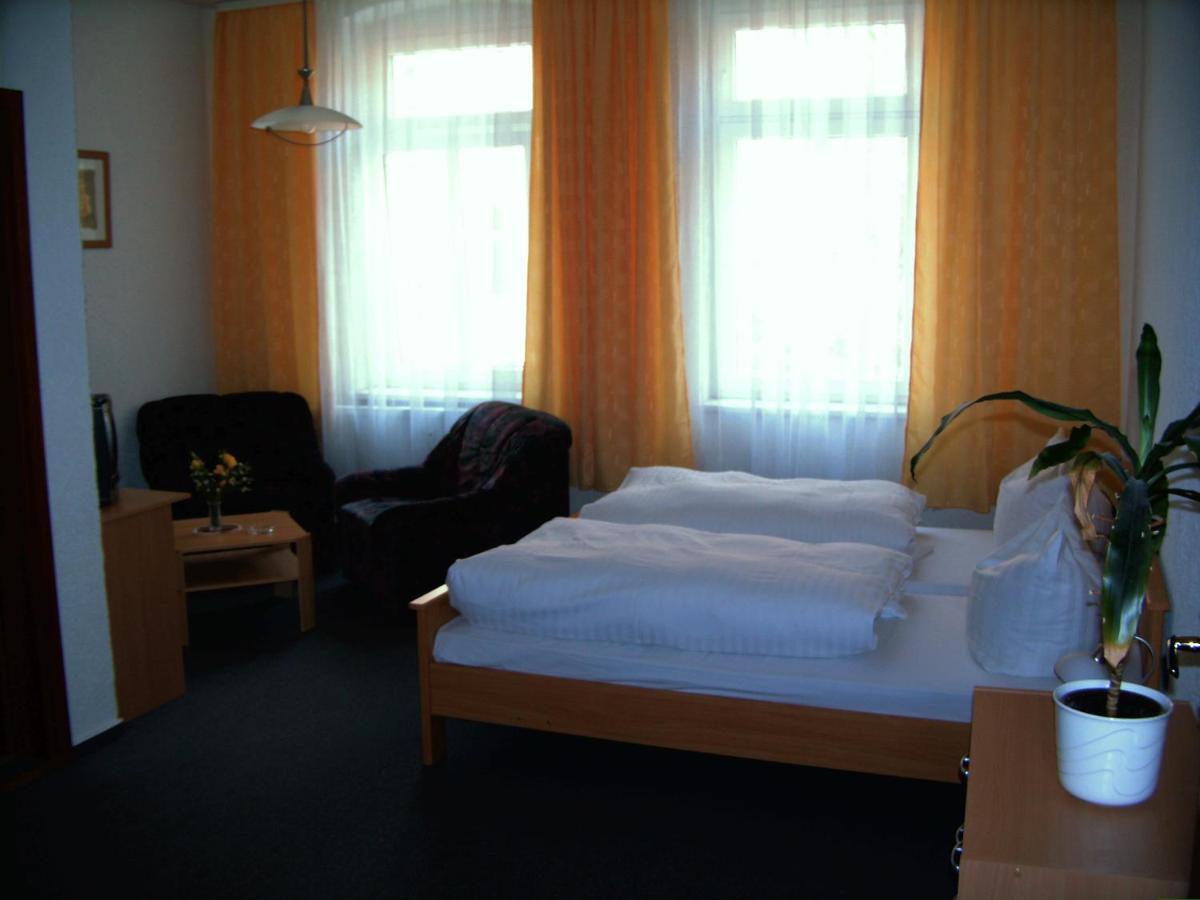 Hotel Zum Goldenen Loewen Merseburg Værelse billede